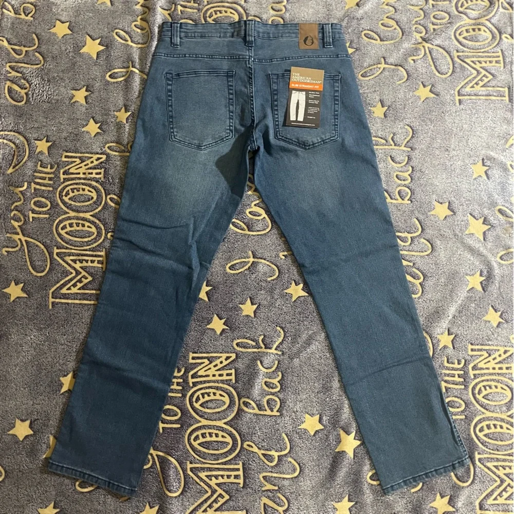 The American Outdoorsmen Blue Slim Straight Jeans with Medium Wash
